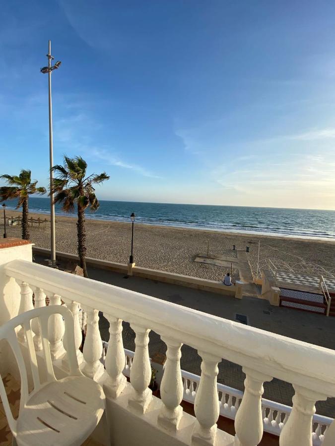 Tranvia Beach House Chipiona Eksteriør billede